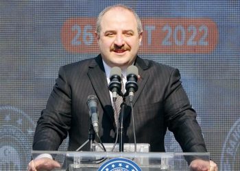Bakan Varank: Türkiye yeni düzenin parlayan yıldızı olacak