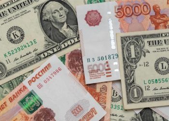 Rus Rublesi yeniden yükselişe geçti! Savaş öncesi seviyeye döndü
