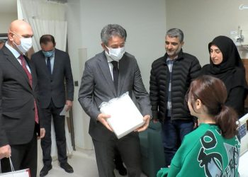 Hastane sınıfında eğitim alan Yüsranur’a destek