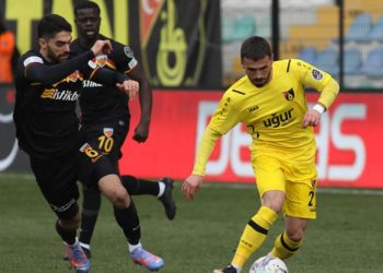 İstanbulspor 2-4 Kayserispor (Maç özeti)