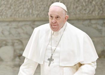 Papa: ‘Eşcinsellik suç değil’