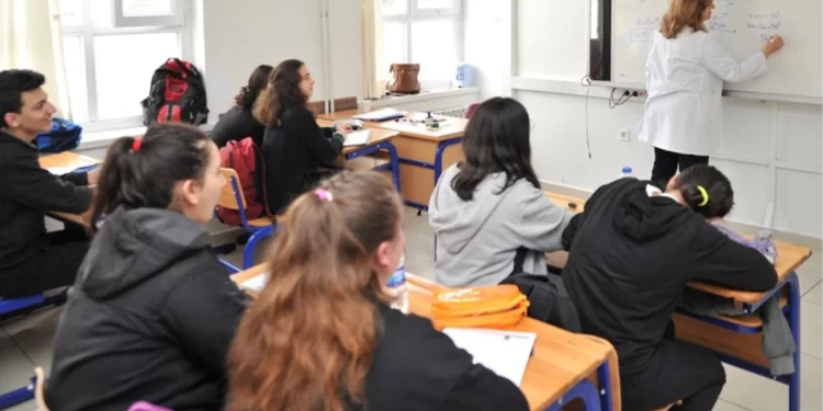 Milli Eğitim Bakanı Tekin: Türkçe ortalaması 70 olmayan öğrenci sınıf geçemeyecek